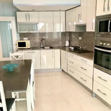 Seafront Levante Blueline شقة